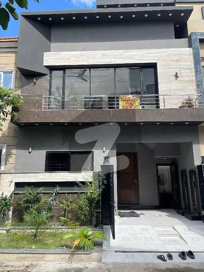 3 Marla House Super Hot location Available For Sale