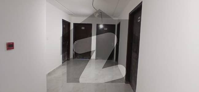 Luxury Un Furnished Studio Apartment Available For Rent (Airbnb Allow) in Gulberg 3 Lahore