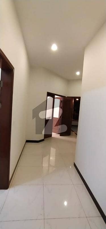 ڈی ایچ اے فیز 8 ڈی ایچ اے ڈیفینس,کراچی میں 4 کمروں کا 1 کنال مکان 13.75 کروڑ میں برائے فروخت۔