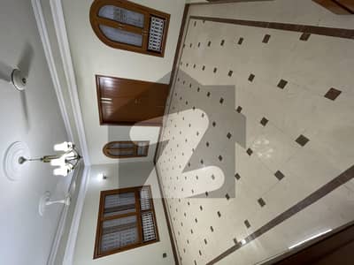 BUNGALOW AVAILABLE FOR RENT 1ST AND 2ND FLOOR