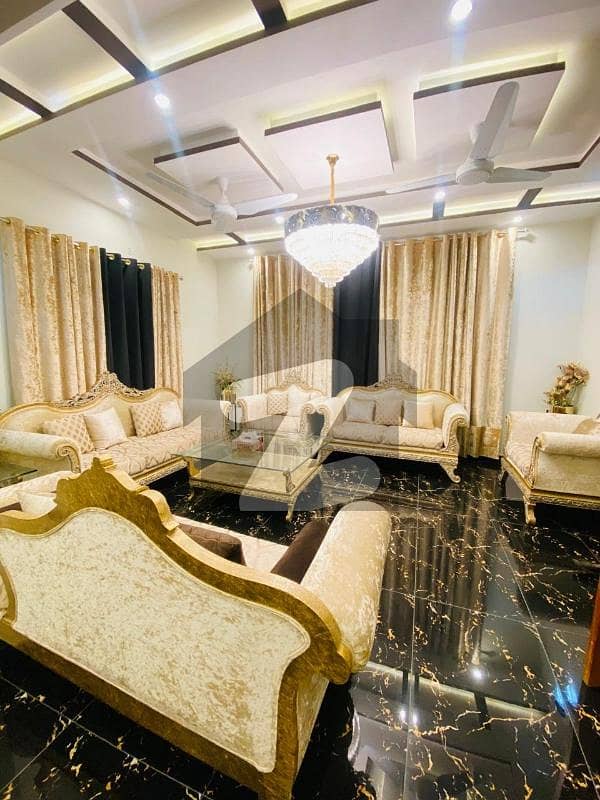 ڈی ایچ اے ڈیفینس فیز 2 ڈی ایچ اے ڈیفینس,اسلام آباد میں 6 کمروں کا 1 کنال مکان 3.5 لاکھ میں کرایہ پر دستیاب ہے۔