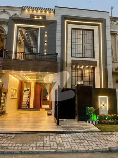5 Marla Elegant House In Bahria Town, Lahore