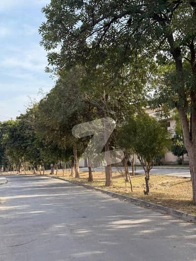 ایڈن ریزیڈینشیا ایڈن,لاہور میں 5 مرلہ رہائشی پلاٹ 80.0 لاکھ میں برائے فروخت۔