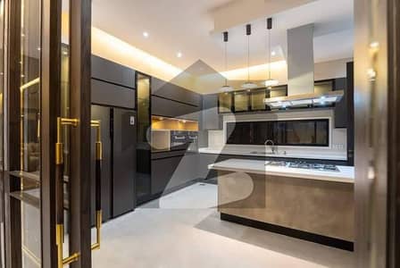 Zayed Associate Offering 1 Kanal House For Rent In Very Reasonable Price And Good Location