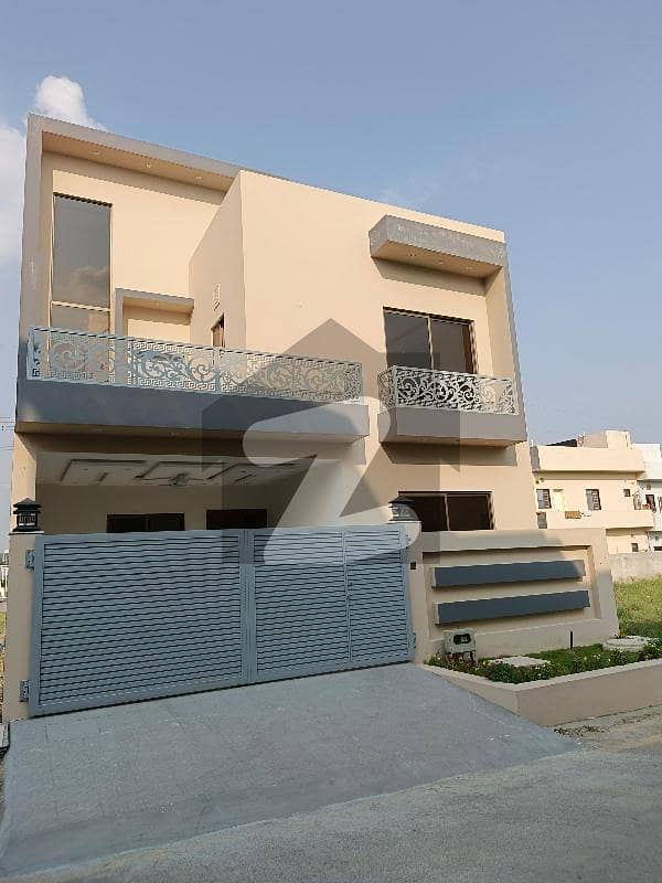 BRAND NEW HOUSE   QUALITY CONSTRUCTION