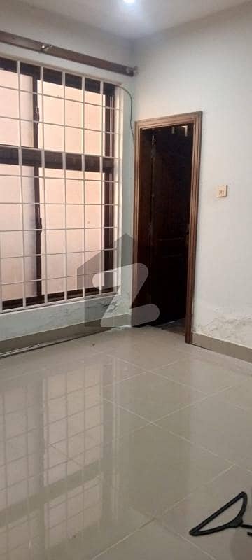 Ground Portion Available 4 Marla For Rent Ground Portion Available 4 Marla For Rent