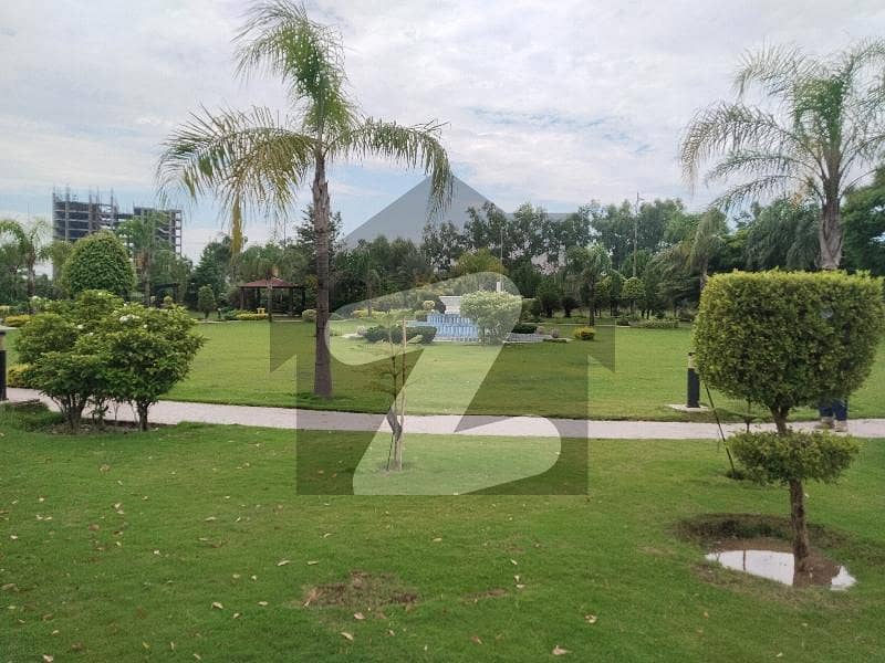 ٹاپ سٹی 1 اسلام آباد میں 1 کنال رہائشی پلاٹ 1.65 کروڑ میں برائے فروخت۔ ٹاپ سٹی 1 اسلام آباد میں 1 کنال رہائشی پلاٹ 1.65 کروڑ میں برائے فروخت۔