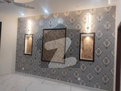 فیصل ٹاؤن فیز 1 فیصل ٹاؤن - ایف ۔ 18,اسلام آباد میں 5 کمروں کا 8 مرلہ مکان 3.3 کروڑ میں برائے فروخت۔