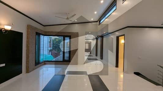 700 Sq. Yds. Well Maintained Luxurious Bungalow With Pool For Sale At Khayaban-E-Rahat, DHA Phase 7