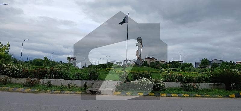 One Kanal Plot South Face And Near The Park One Kanal Plot South Face And Near The Park