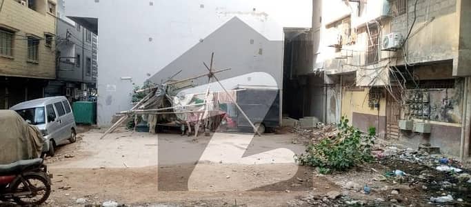 Ideal 210 Square Yards Residential Plot Available In Tariq Road
