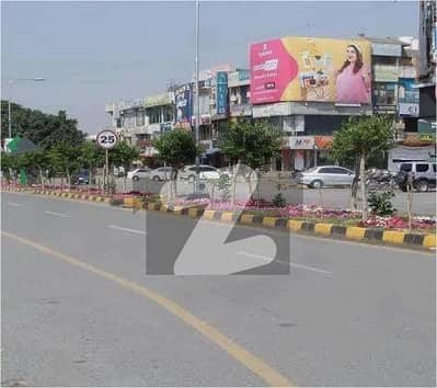 F-10 Markaz Corner 3,500 Sq Feet Unit For Rent