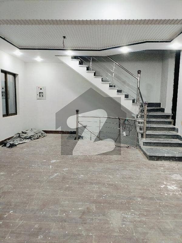 Luxurious Bunglow Available On Sale