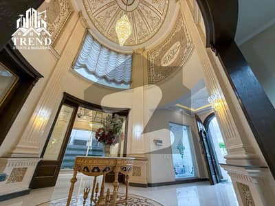 ORIGINAL PICTURES ROYAL DESIGN BRAND NEW HOUSE FOR NEAR PARK