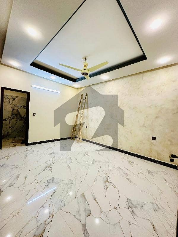 Prime Location Bahadurabad Flat Sized 1500 Square Feet For Sale Prime Location Bahadurabad Flat Sized 1500 Square Feet For Sale