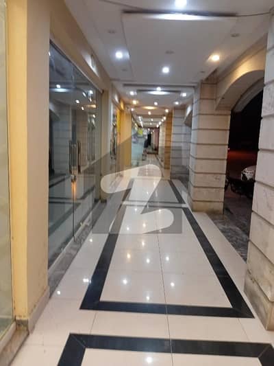 بحریہ ٹاؤن ۔ بلاک اے اے بحریہ ٹاؤن سیکٹرڈی,بحریہ ٹاؤن,لاہور میں 1 کمرے کا 3 مرلہ دکان 2.3 کروڑ میں برائے فروخت۔