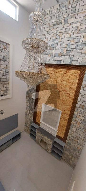 13 Marla Beautiful House Newly Constructed For Rent