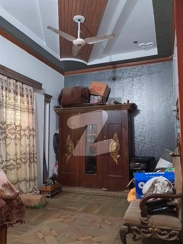 اسماعیل سٹی فیصل آباد میں 4 کمروں کا 5 مرلہ مکان 1.9 کروڑ میں برائے فروخت۔ اسماعیل سٹی فیصل آباد میں 4 کمروں کا 5 مرلہ مکان 1.9 کروڑ میں برائے فروخت۔