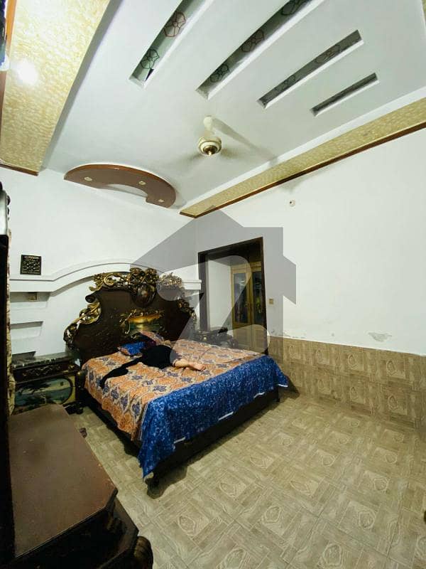 اسماعیل سٹی فیصل آباد میں 4 کمروں کا 5 مرلہ مکان 1.9 کروڑ میں برائے فروخت۔ اسماعیل سٹی فیصل آباد میں 4 کمروں کا 5 مرلہ مکان 1.9 کروڑ میں برائے فروخت۔