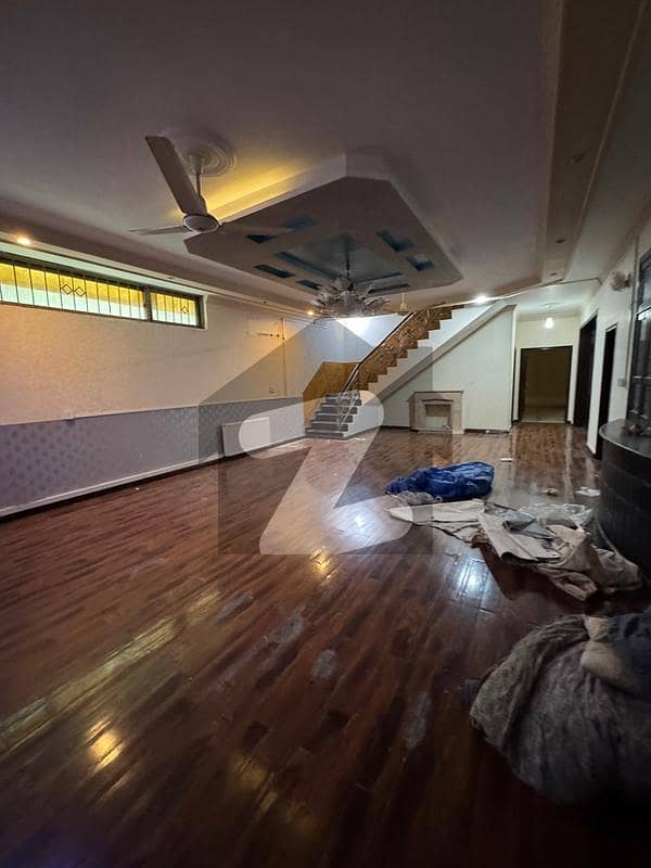 ایف ۔ 10/2 ایف ۔ 10,اسلام آباد میں 9 کمروں کا 1 کنال مکان 10.0 لاکھ میں کرایہ پر دستیاب ہے۔ ایف ۔ 10/2 ایف ۔ 10,اسلام آباد میں 9 کمروں کا 1 کنال مکان 10.0 لاکھ میں کرایہ پر دستیاب ہے۔