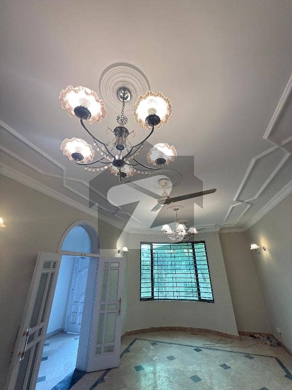 Beautiful House For Rent In F-11 Beautiful House For Rent In F-11