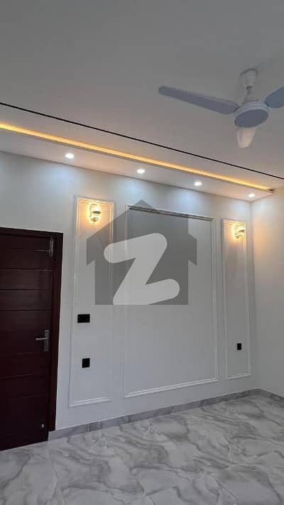 Prime Location House For rent In Rs. 80000