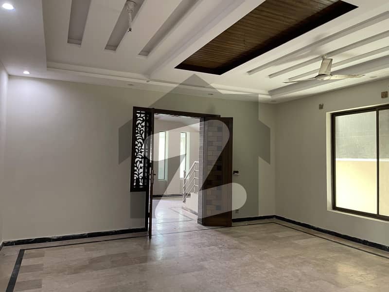 F-11 Triple Story House 9 Bedroom For Rent