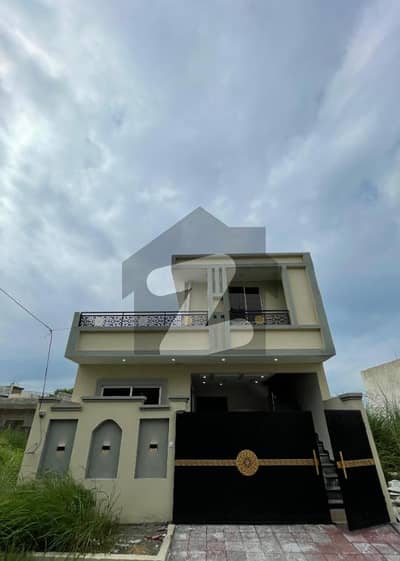 F Block Single-Story House | Near Commercial, Mosque & Main Road