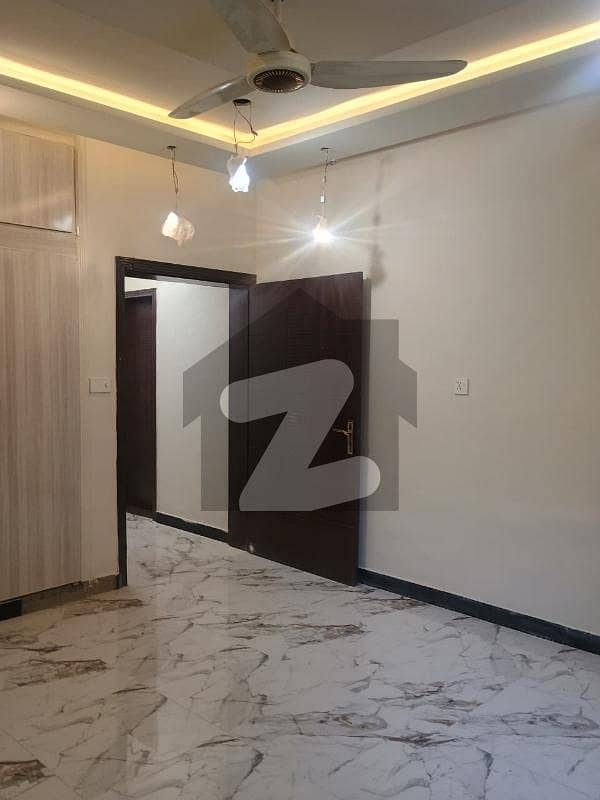 جی ۔ 13 اسلام آباد میں 5 کمروں کا 7 مرلہ مکان 5.9 کروڑ میں برائے فروخت۔ جی ۔ 13 اسلام آباد میں 5 کمروں کا 7 مرلہ مکان 5.9 کروڑ میں برائے فروخت۔