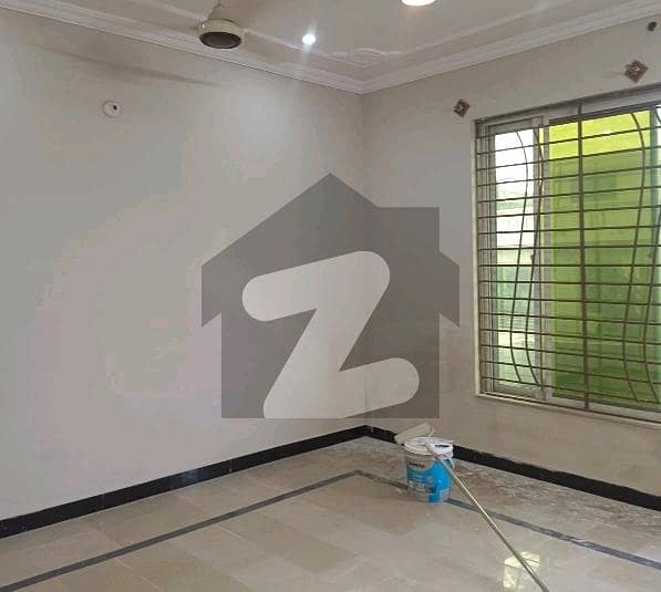 20 Marla House In G-13 Is Available For rent