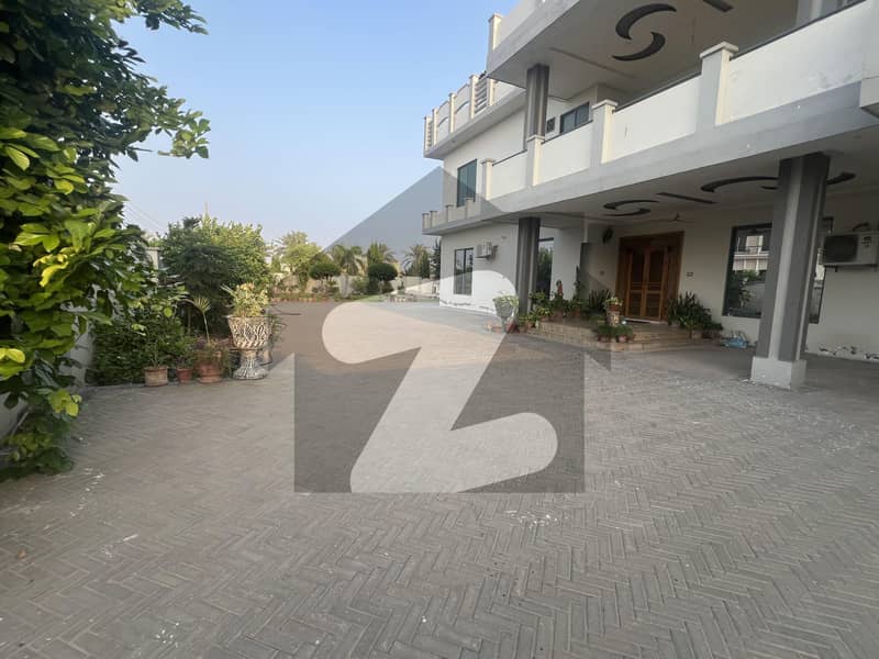 4 Kanal House's Upper Portion 4 Kanal House's Upper Portion