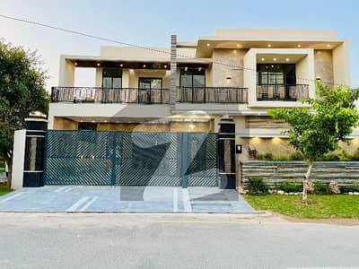 Buy Corner Park Facing 12 Marla House At Highly Affordable Price