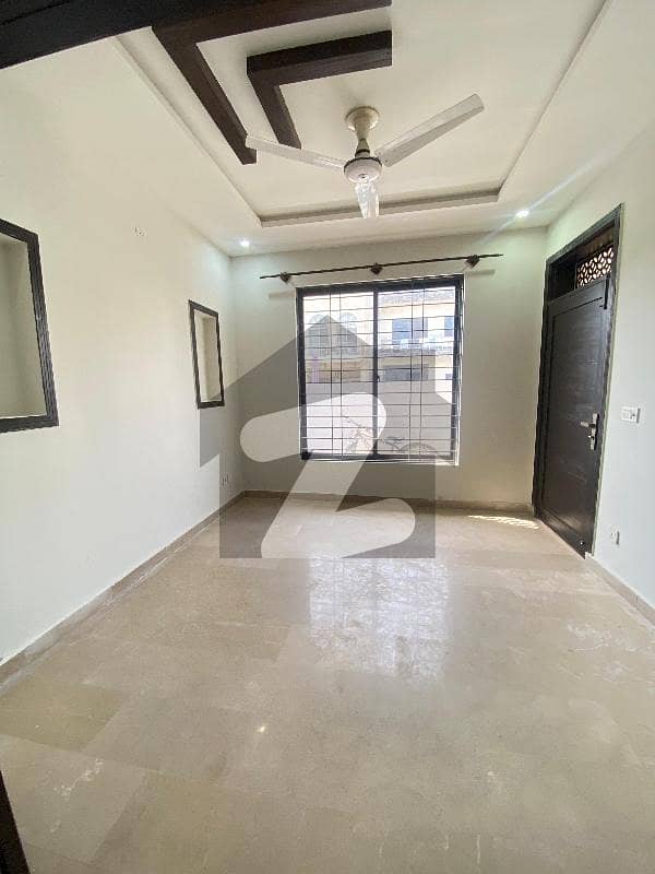 D12 35x70 Upper Portion For Rent D12 35x70 Upper Portion For Rent