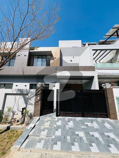 7 Marla Brand New House Available For Sale In Lake City Sector M-7C