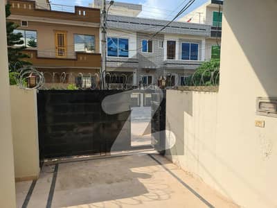 Ground Floor Available For Rent