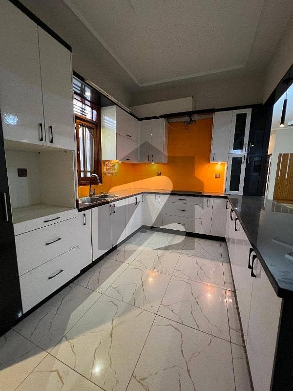 300 Sq Yards 4 Bed DD Portion For Sale Main Dividing Road 300 Sq Yards 4 Bed DD Portion For Sale Main Dividing Road