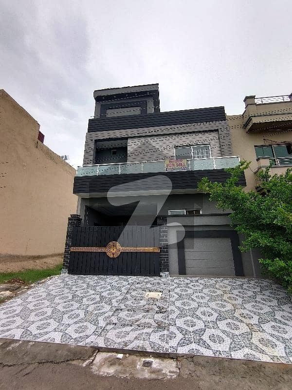 Beautiful Brand New House for Sale Beautiful Brand New House for Sale