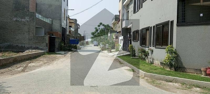 ایڈن ریزیڈینشیا ایڈن,لاہور میں 4 مرلہ رہائشی پلاٹ 65.0 لاکھ میں برائے فروخت۔