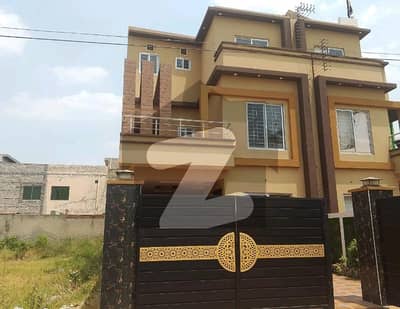 نشیمنِ اقبال فیز 2 نشیمنِ اقبال,لاہور میں 5 کمروں کا 10 مرلہ مکان 2.9 کروڑ میں برائے فروخت۔