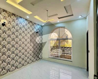 5 Marla House In Nasheman-E-Iqbal For Sale At Good Location
