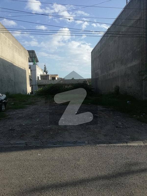 1 Kanal Level Plot For Sale 1 Kanal Level Plot For Sale