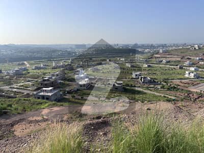1 Kanal Prime Location Plot Solid And Level Land At Very Reasonable Prices