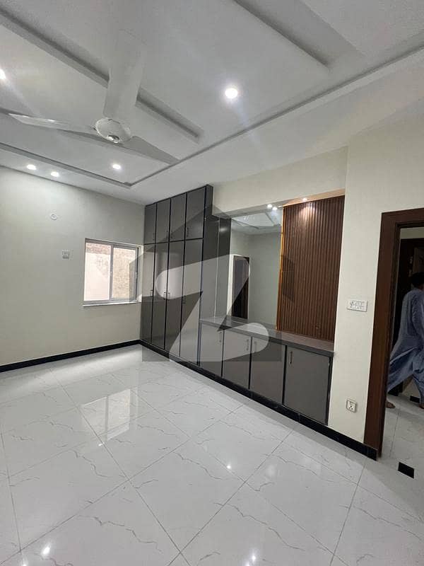 7 Marla Double Storey For Sale In Phase 4-A &Amp; Electricity Water Gas Available 7 Marla Double Storey For Sale In Phase 4-A &Amp; Electricity Water Gas Available