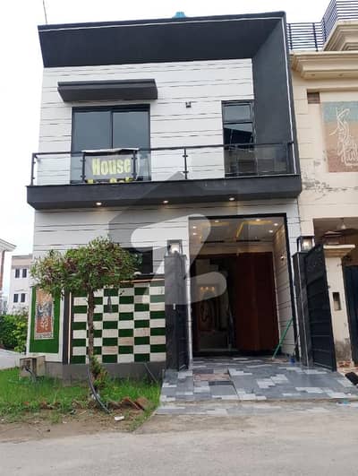 CORNER ! 3 MARLA BRAND NEW HOUSE MODREN DESIGN FOR SALE IN AL-KABIR TOWN \PHASE 2 .