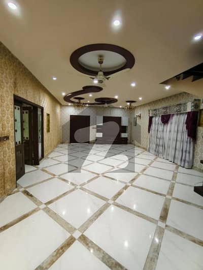 500 Sq Yards Luxury Bungalow DHA Phase 6, Karachi 6 Bedrooms | Servant Quarter | Prime Location