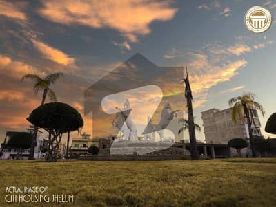 سٹی ہاؤسنگ سکیم جہلم میں 1 کنال رہائشی پلاٹ 1.15 کروڑ میں برائے فروخت۔