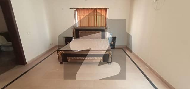 ڈی ایچ اے فیز 3 ڈیفنس (ڈی ایچ اے),لاہور میں 7 کمروں کا 1 کنال مکان 3.35 لاکھ میں کرایہ پر دستیاب ہے۔