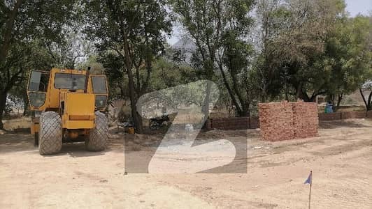 Get This Amazing Prime Location 4 Marla Residential Plot Available In Oasis Orchard Phase 2