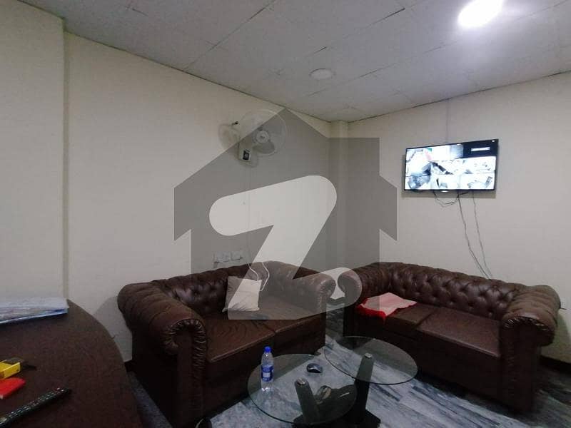 6 Marla Hall Available For Rent On Hajipura Road