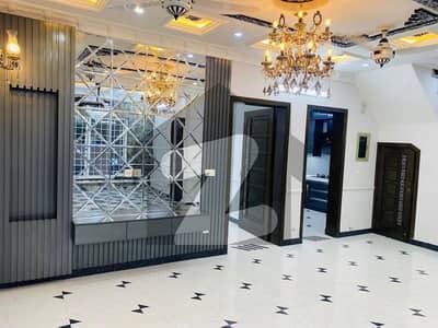 5 Marala House Available For Rent